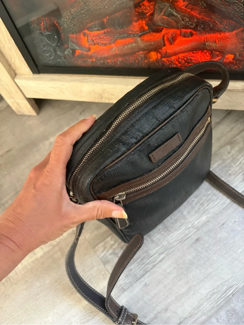 Authentic GUCci vintage brown black crossbody bag purse tote handbag